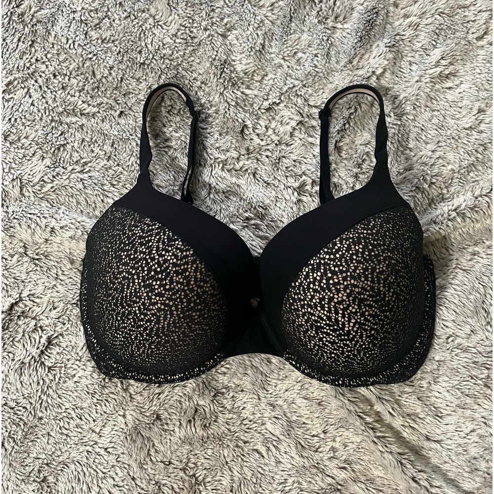 Victoria’s Secret Body by Victoria Perfect Shape Bra. 36DDD. Black/nude. GUC